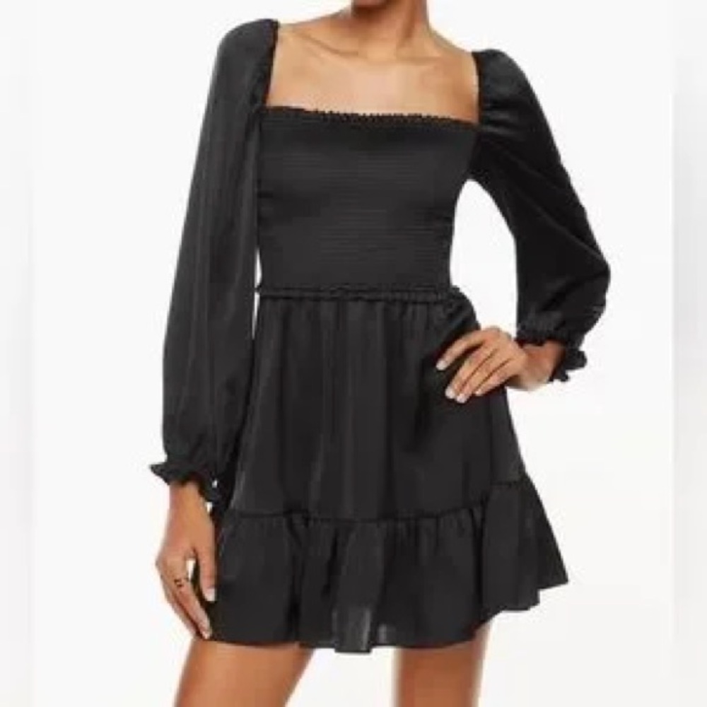 NWOT Wilfred Aritzia Tempest satin mini dress